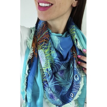 Foulard plume bleu franges.