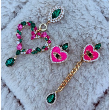 Boucles d'oreilles gold strass asymétrique coeur fuchsia green.